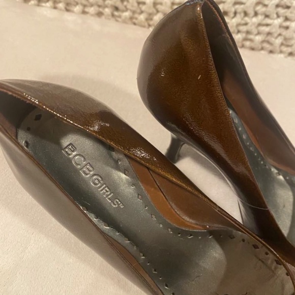 BCBGirls brown shiny open toe high heels - Picture 5 of 6